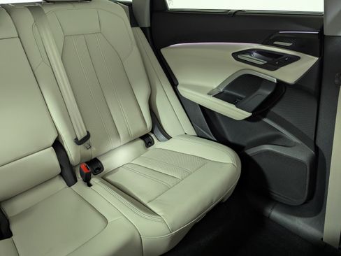 Certified 2025 Audi Q5 Premium w/ Premium Plus AWD/4WD image 14