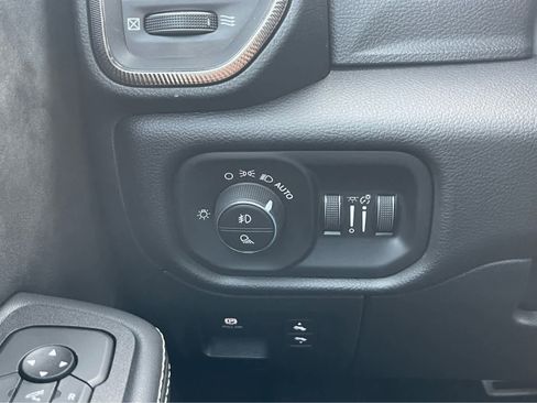 Used 2025 RAM 1500 RHO image 19