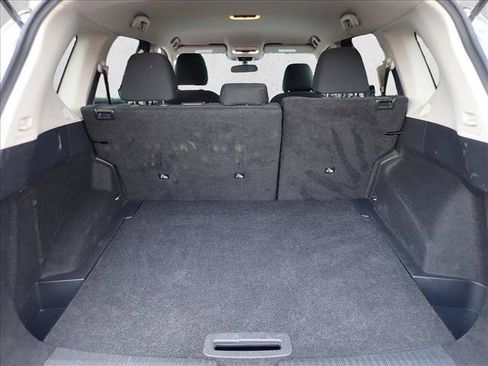Used 2024 Nissan Rogue S AWD/4WD image 8