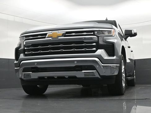 Used 2024 Chevrolet Silverado 1500 LTZ RWD image 31