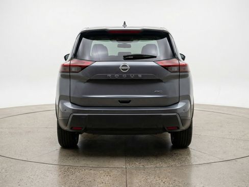 Used 2025 Nissan Rogue SV image 7