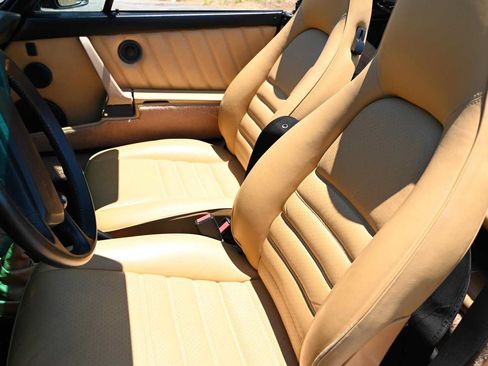 Used 1989 Porsche 911 Carrera RWD image 10