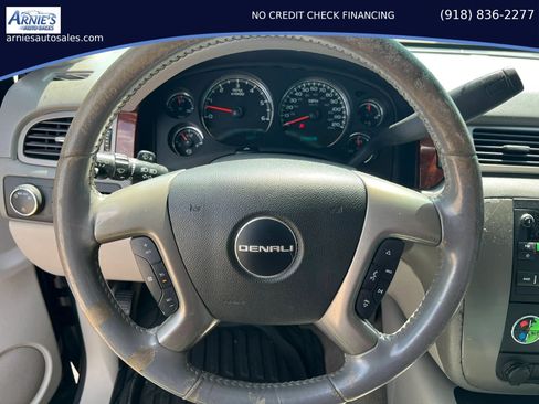 Used 2013 GMC Yukon SLT RWD image 11