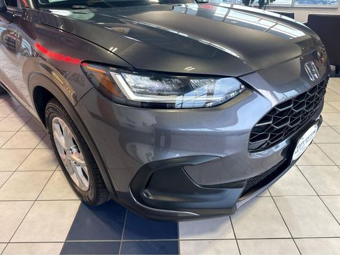 Used 2023 Honda HR-V LX image 5