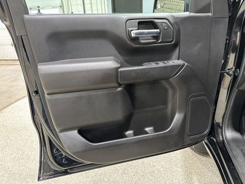 Used 2025 Chevrolet Silverado 1500 Custom w/ LPO, Dark Essentials Package AWD/4WD image 11