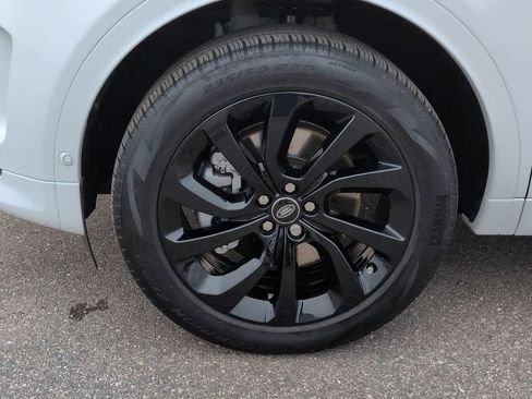 Used 2025 Land Rover Discovery Sport S image 13