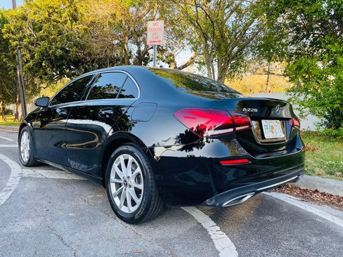 Used 2021 Mercedes-Benz A 220 image 3