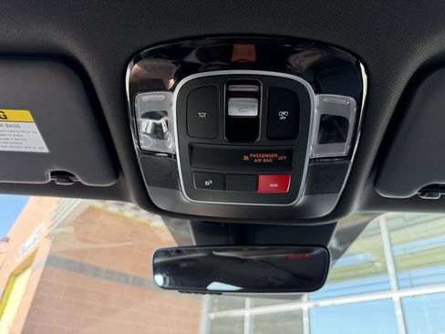 Used 2025 Hyundai Tucson Limited FWD image 28