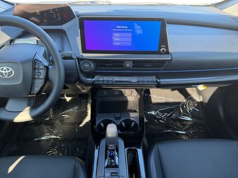 Used 2026 Toyota Prius Plug-In Hybrid FWD image 12