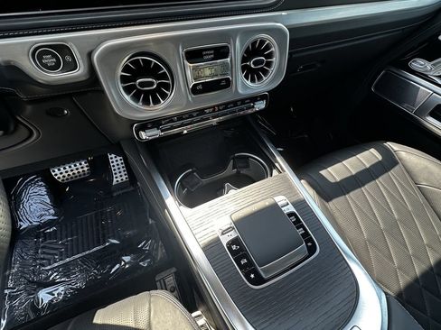 Certified 2025 Mercedes-Benz G 550 image 32