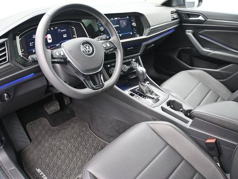 Used 2021 Volkswagen Jetta SEL FWD image 2