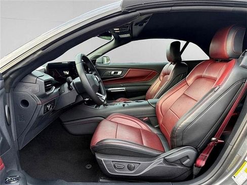 Used 2024 Ford Mustang Premium image 2