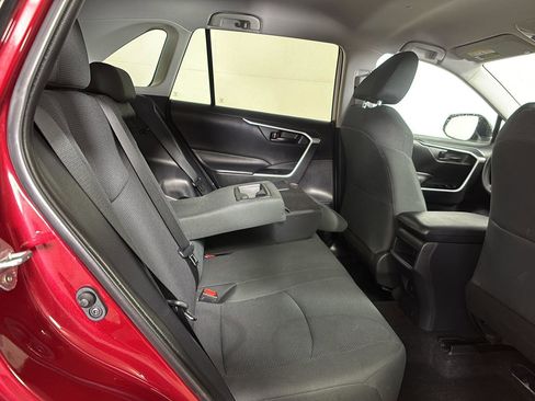 Used 2020 Toyota RAV4 LE w/ All Weather Liner Package AWD/4WD image 15