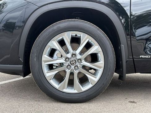 New 2026 Toyota Highlander Limited AWD/4WD image 12