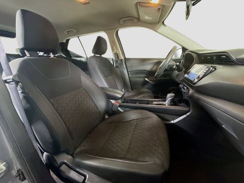 Used 2021 Nissan Kicks SV image 29