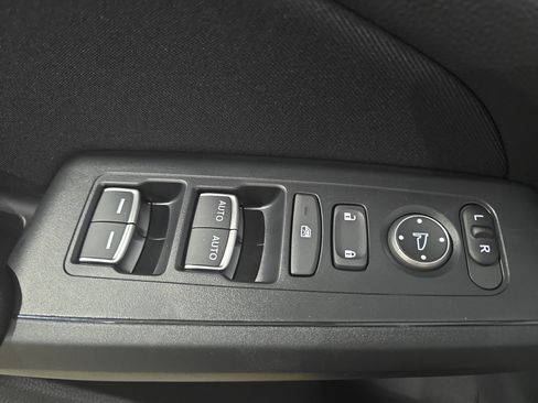 Used 2025 Honda Civic Sport image 25