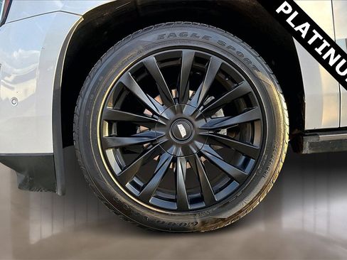 Used 2019 Cadillac Escalade Platinum image 8