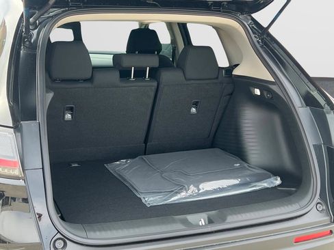 New 2026 Honda HR-V LX image 16
