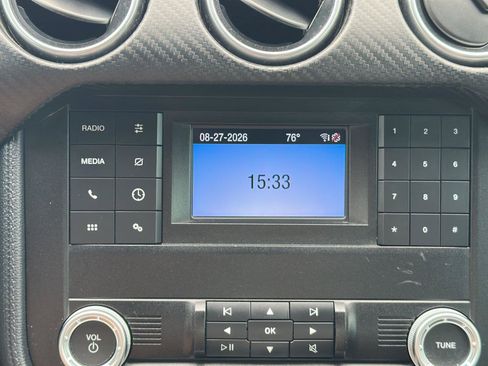 Used 2019 Ford Mustang Coupe RWD image 19