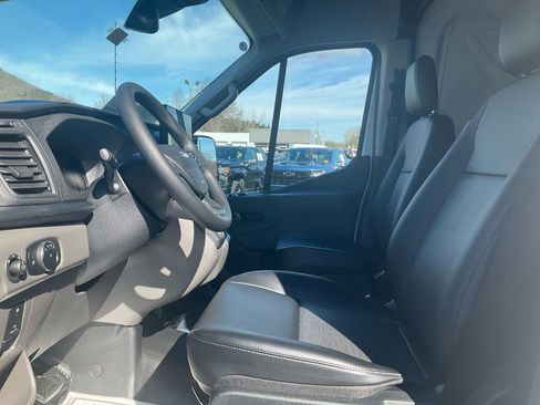 New 2026 Ford Transit 250 148 Medium Roof image 14