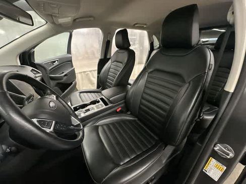 Used 2024 Ford Edge SEL AWD/4WD image 16