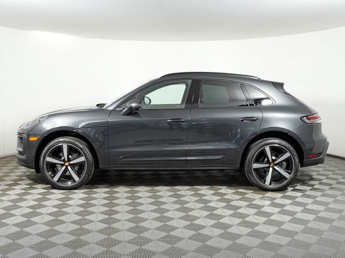 New 2026 Porsche Macan image 2