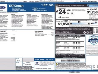 Used 2023 Ford Explorer XLT RWD video 2