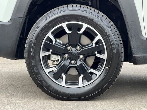 Used 2023 Jeep Renegade Trailhawk image 26