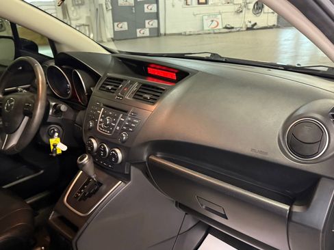 Used 2014 MAZDA MAZDA5 Grand Touring image 45