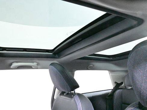 Certified 2025 MINI Cooper S image 31