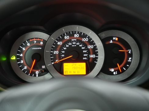 Used 2010 Toyota RAV4 4WD V6 image 15