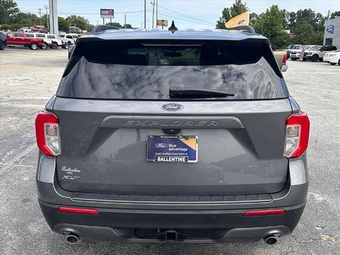 Certified 2023 Ford Explorer XLT w/ Equipment Group 202A RWD image 4