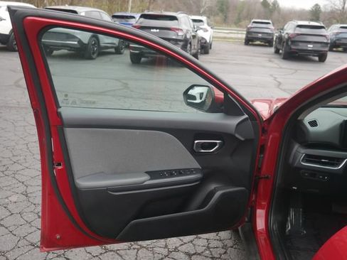 Used 2025 Kia K4 EX image 18