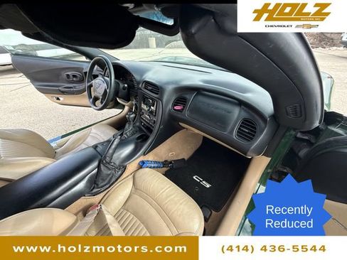 Used 1998 Chevrolet Corvette Convertible w/ Memory Pkg image 26