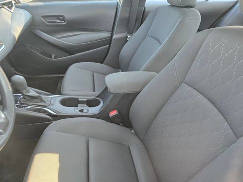 Used 2024 Toyota Corolla LE FWD image 19