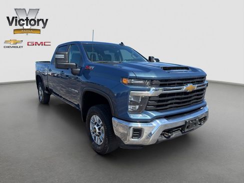 Used 2024 Chevrolet Silverado 2500 LT AWD/4WD image 8