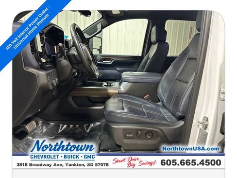 Used 2024 Chevrolet Silverado 3500 High Country w/ High Country Premium Package AWD/4WD image 10
