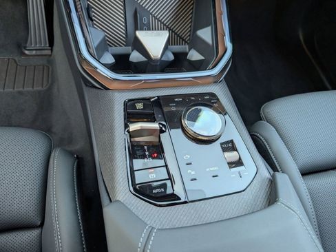 Used 2025 BMW X3 xDrive30i w/ Premium Package image 15