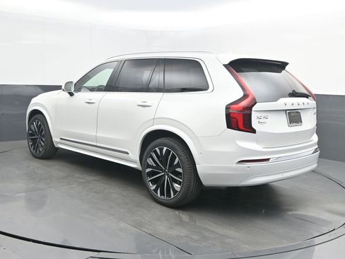 New 2026 Volvo XC90 B6 Ultra w/ Lounge Package AWD/4WD image 3