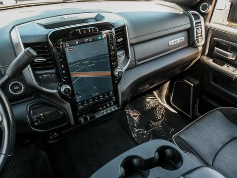 Used 2023 RAM 3500 Laramie AWD/4WD image 34