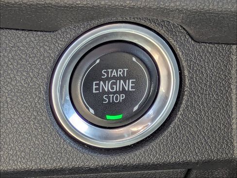 Used 2024 Chevrolet Traverse LT AWD/4WD image 30