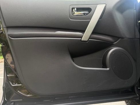 Used 2012 Nissan Rogue SV AWD/4WD image 10