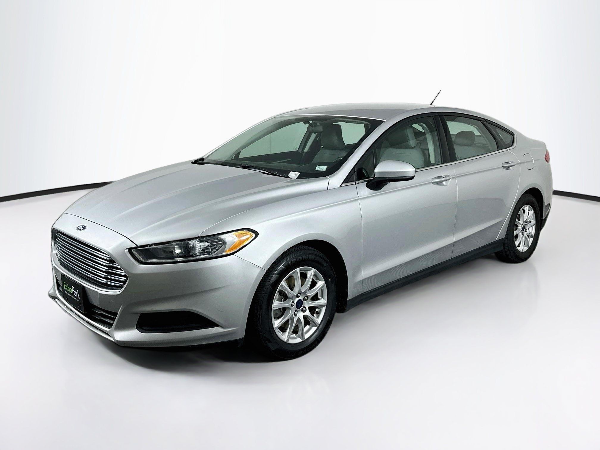 Used 2016 Ford Fusion S FWD image 3