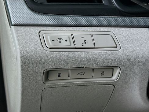 Used 2018 Hyundai Sonata SEL FWD image 17