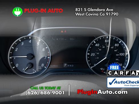 Used 2024 Nissan Titan SV w/ SV Convenience Package image 19