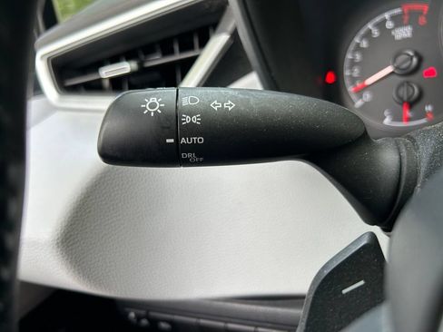 Used 2020 Toyota Corolla SE FWD image 20