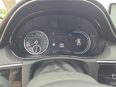 Used 2025 Genesis GV70 2.5T AWD/4WD image 19
