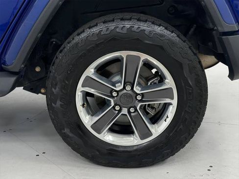 Certified 2020 Jeep Wrangler Unlimited Sahara AWD/4WD image 31