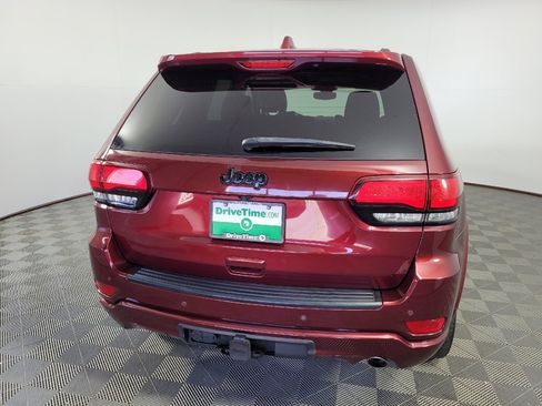 Used 2022 Jeep Grand Cherokee Laredo X RWD image 7
