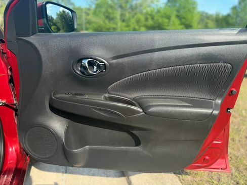 Used 2018 Nissan Versa SV image 30